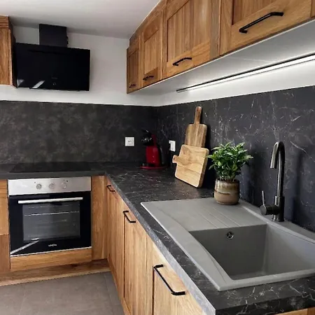 New 2-bedroom, 2-bathroom In Location Gérardmer