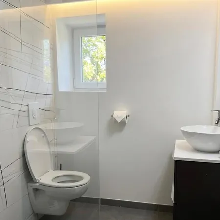 New 2-bedroom, 2-bathroom In Location
