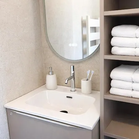 Apartamento New 2-bedroom, 2-bathroom In Location